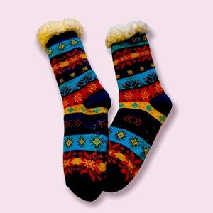 Aztec Pattern Fleece Lined Bootie Socks